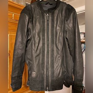 Women’s Harley Davidson Genuine Leather Jacket!